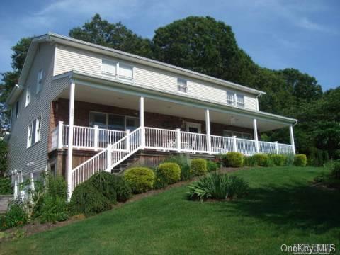 Josephine, Riverhead