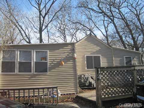 Cottage, Riverhead