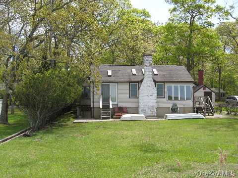 Oak, Southold