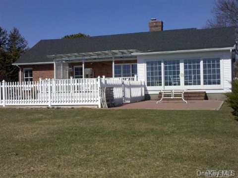 Cleaves Point, Southold