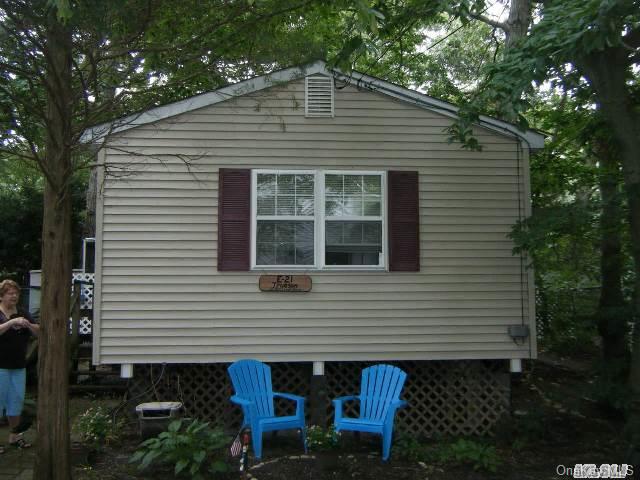 Hillcrest, Riverhead