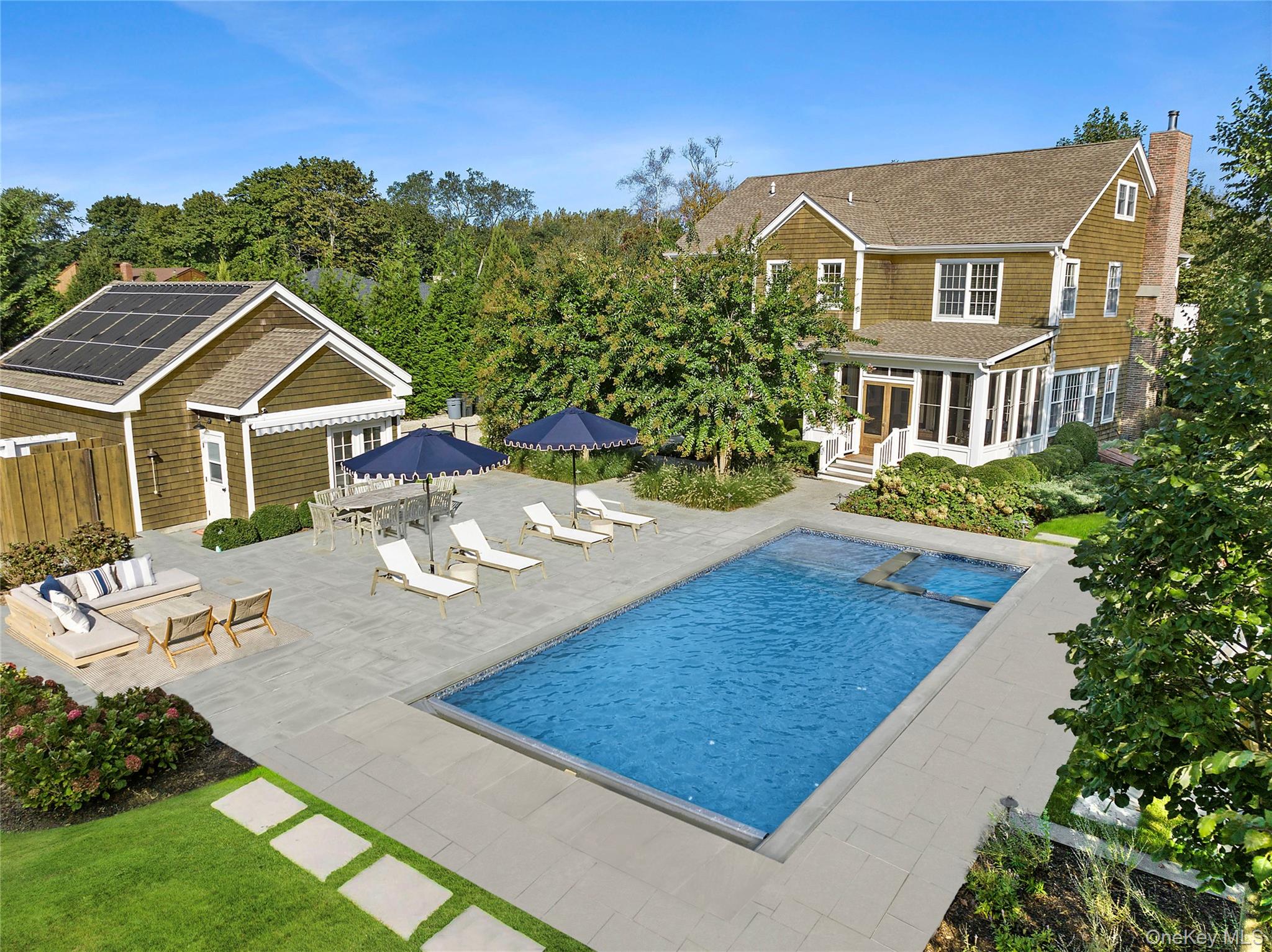Soundview Av Ext, Southold