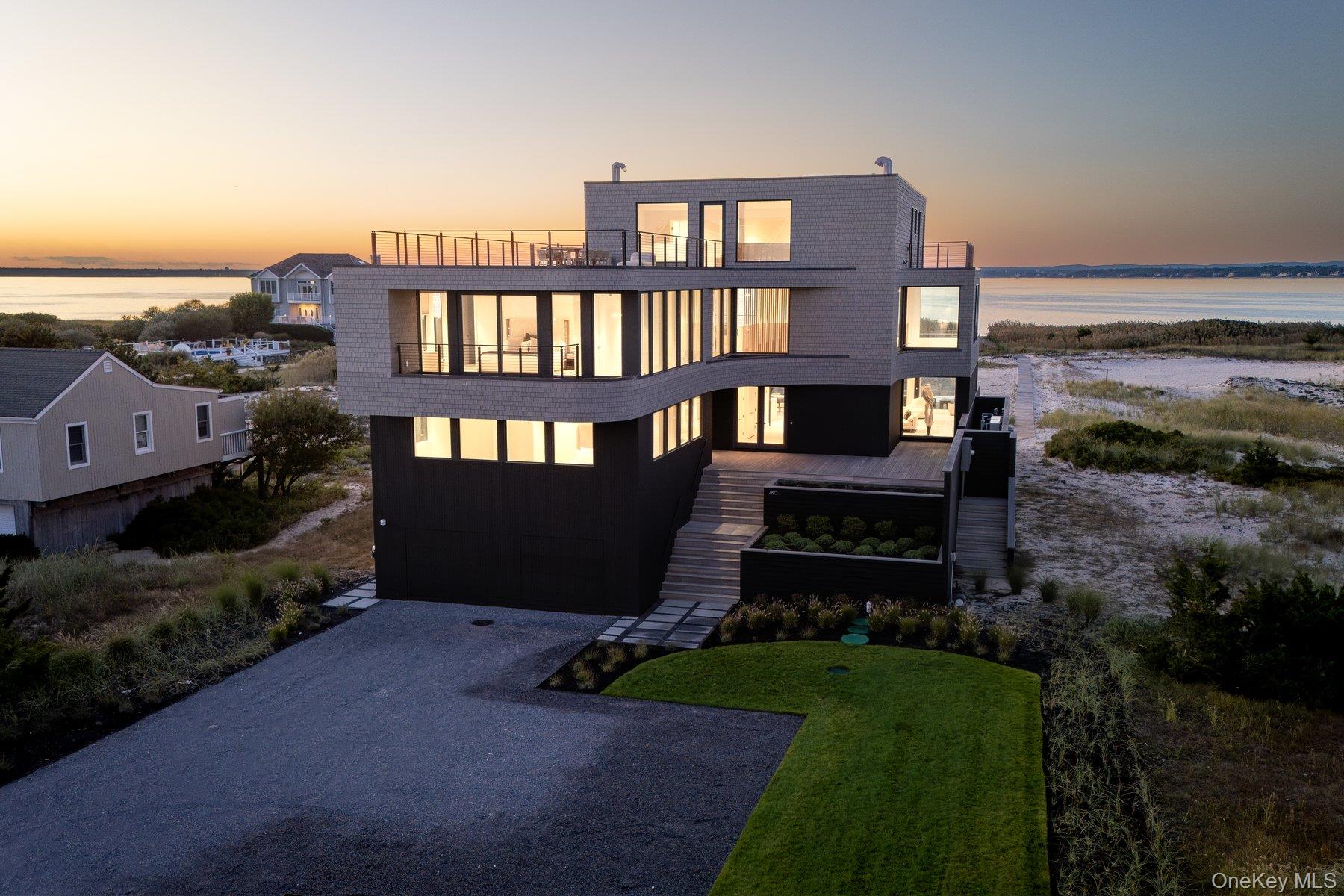 Dune, Southampton
