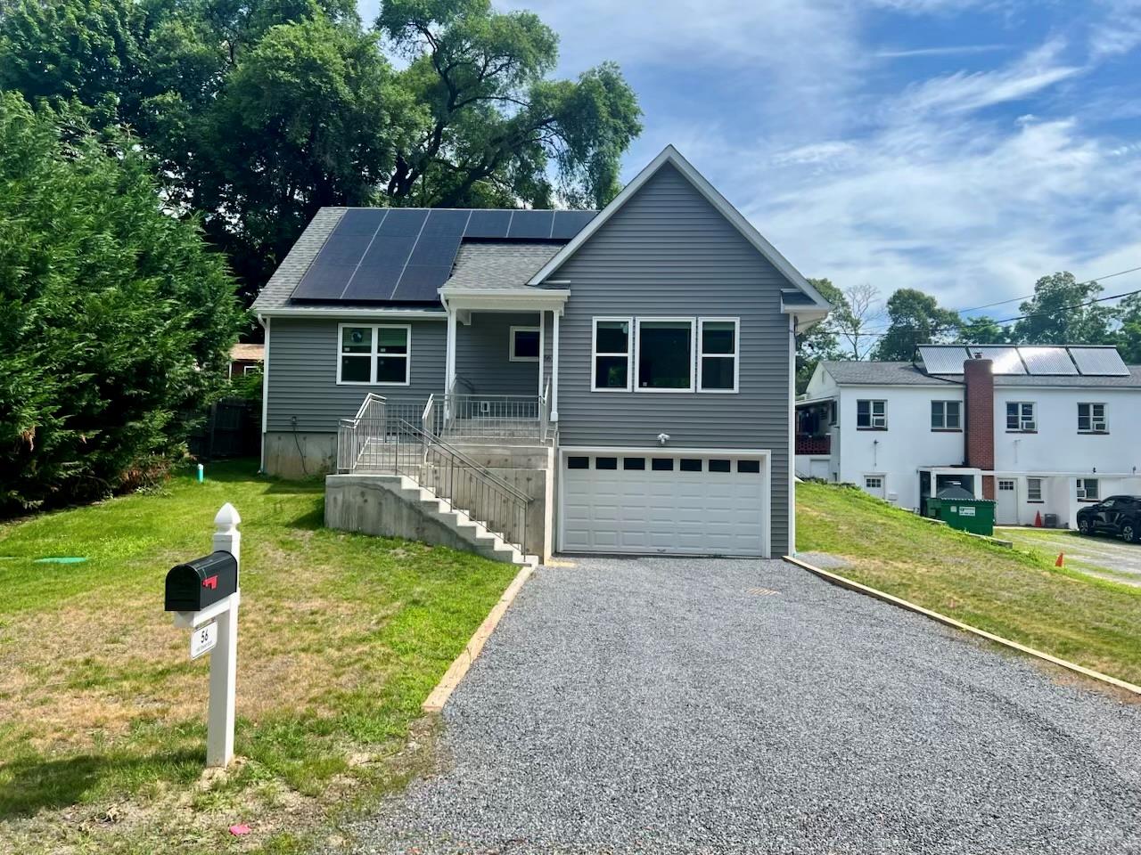 Hill, Riverhead