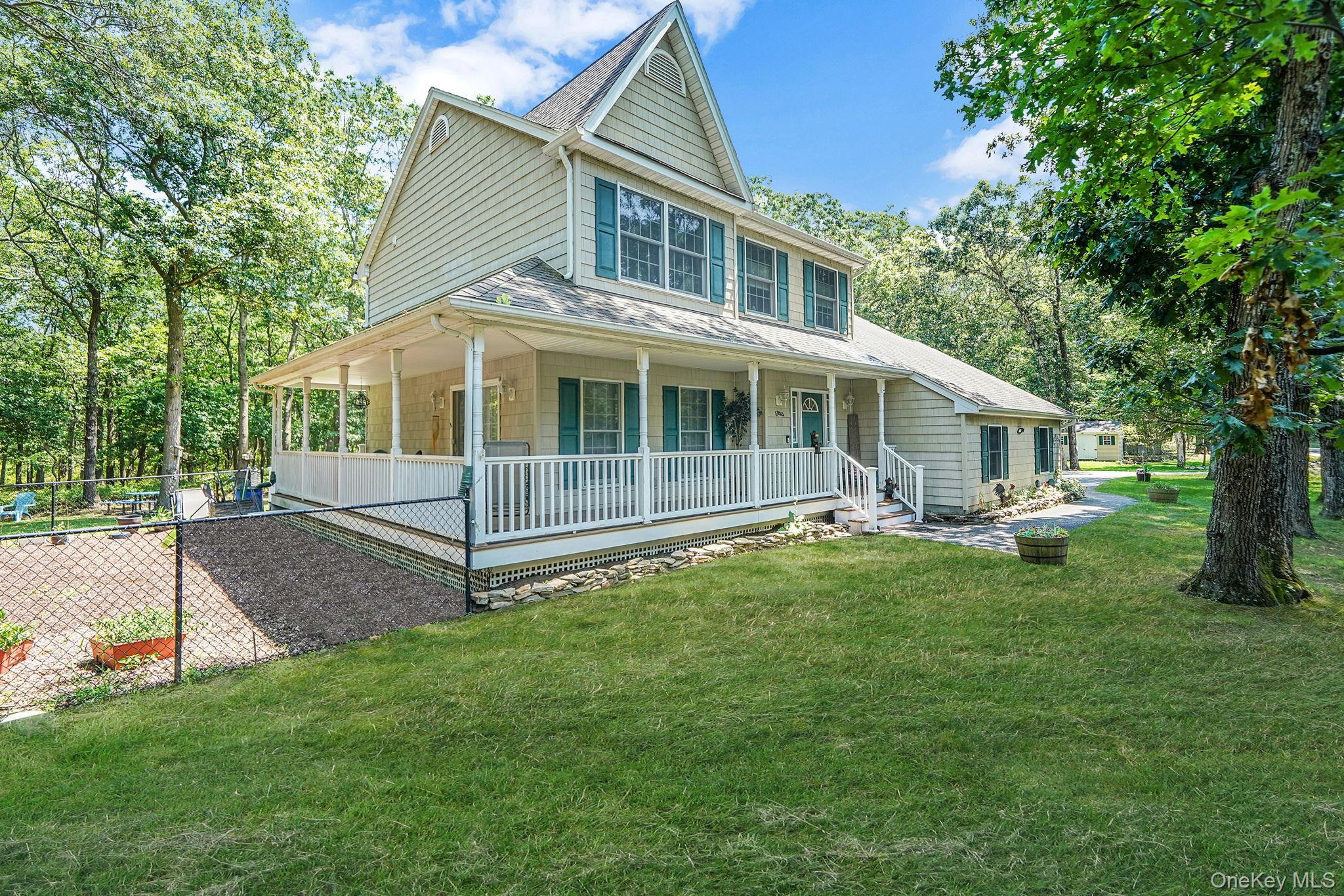 Wading River Manor, Riverhead