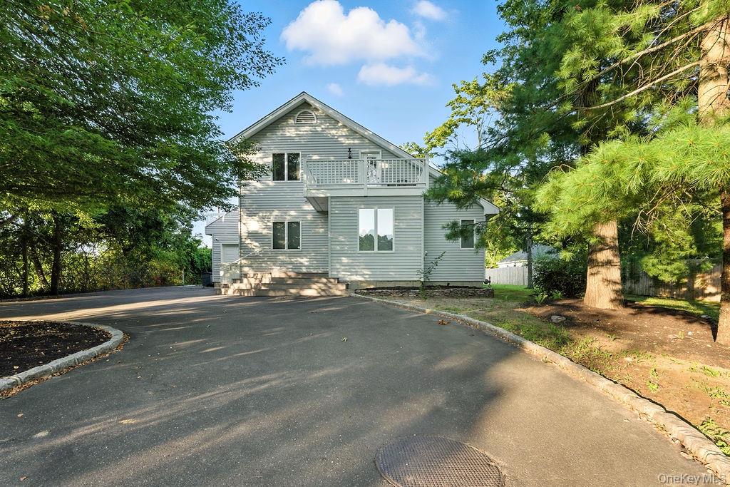Manor, Riverhead