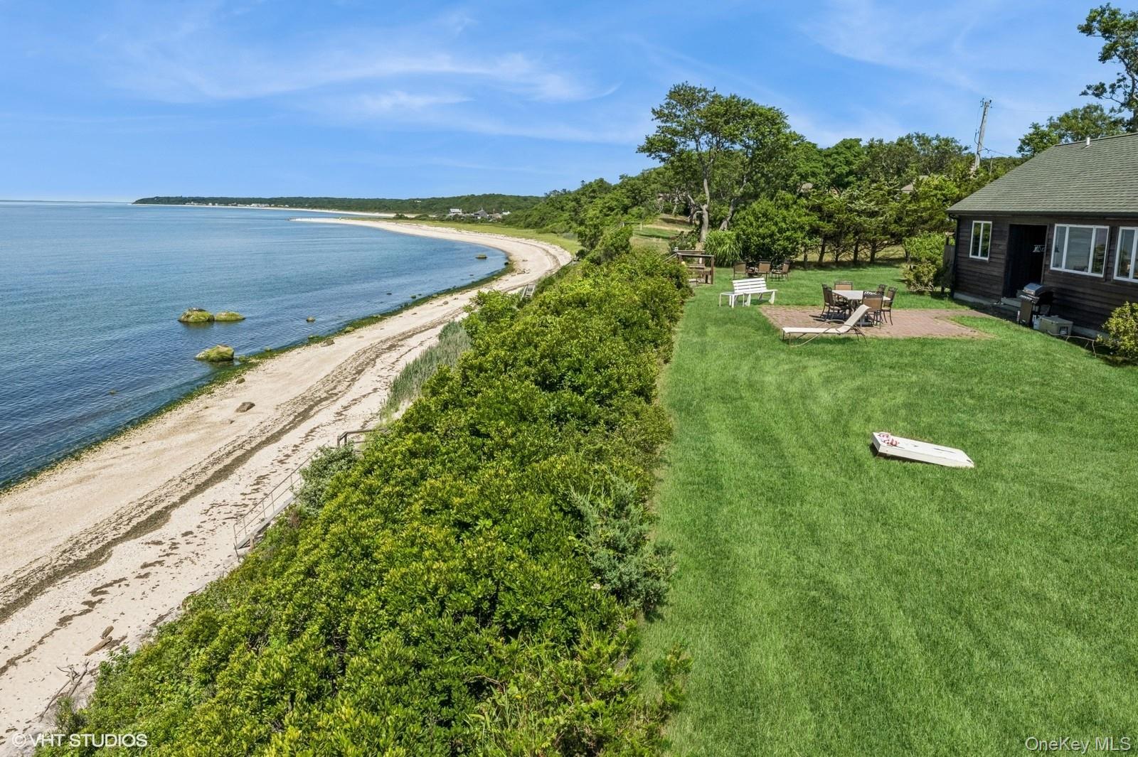 Blue Horizon, Southold