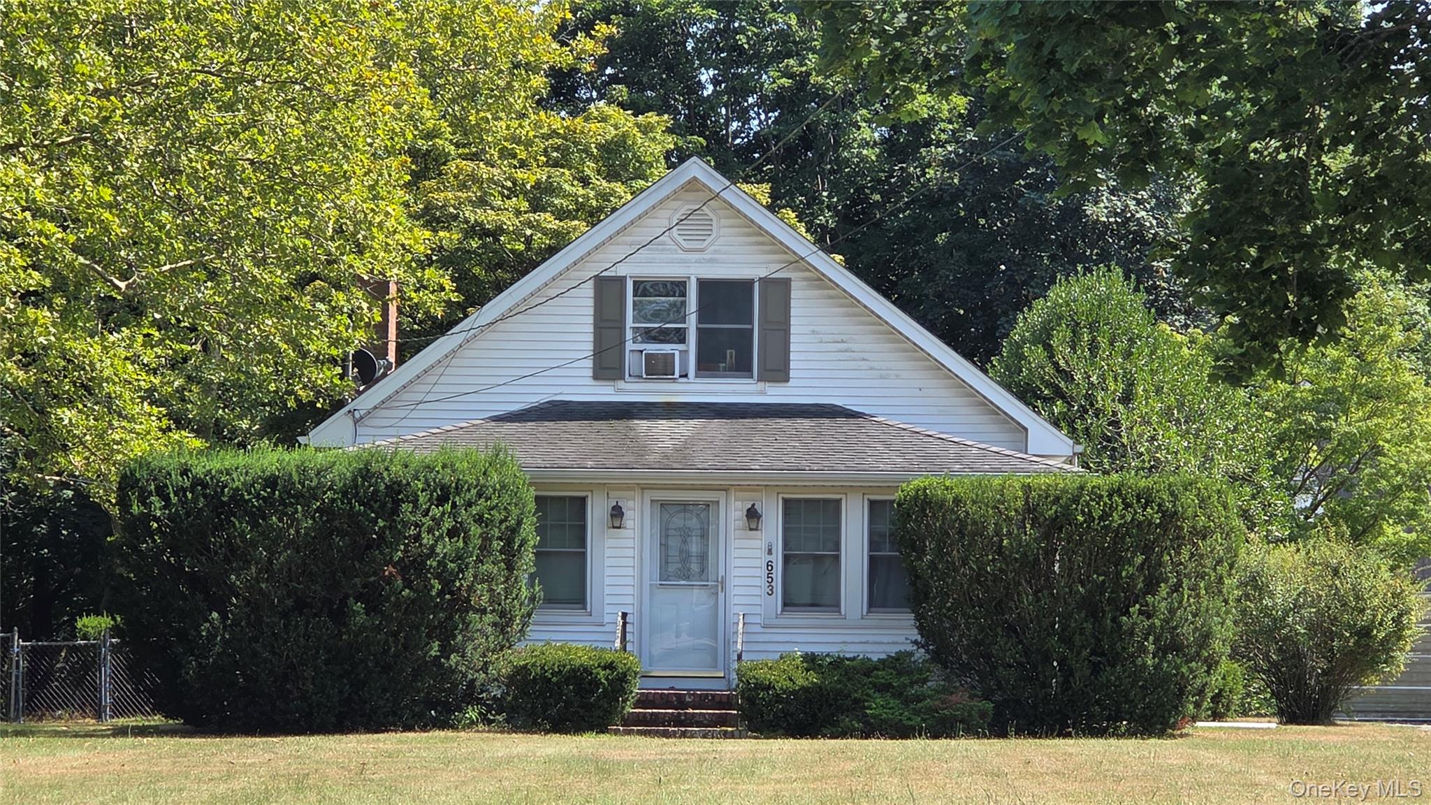 Main, Riverhead