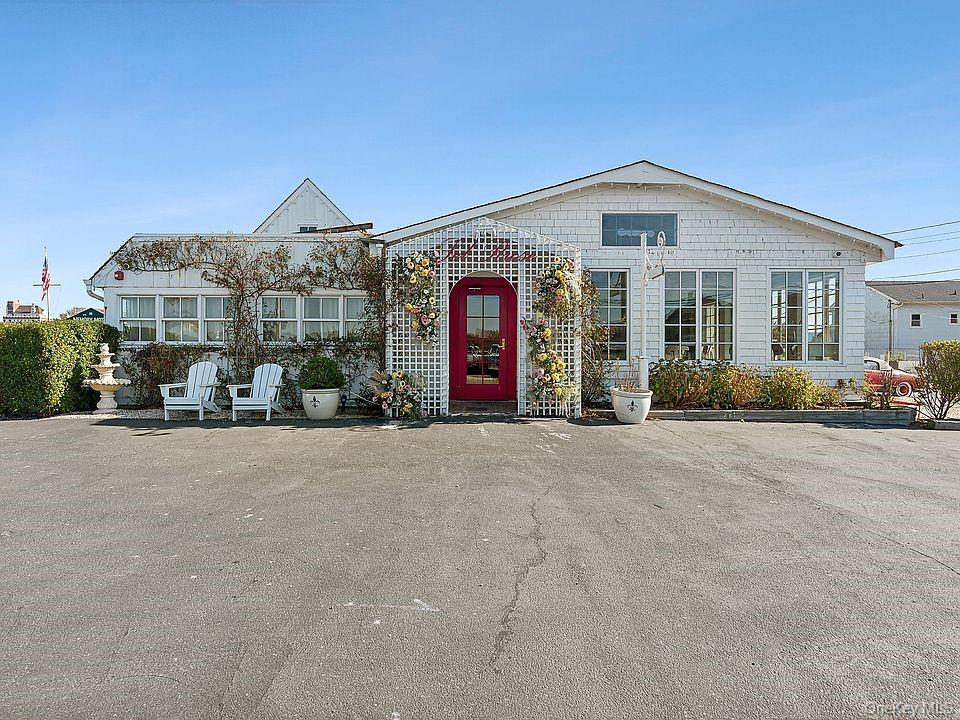 Elmwood, East Hampton