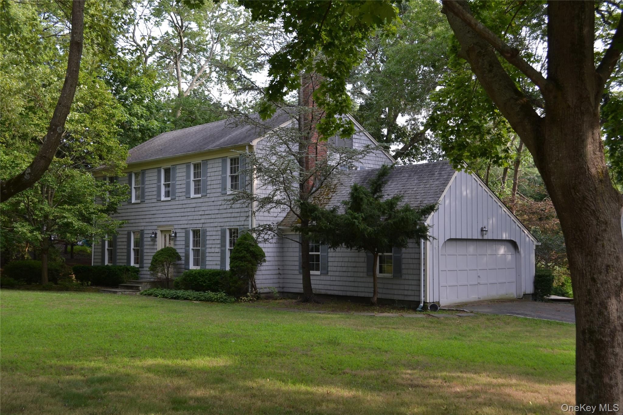 Pond View, Riverhead