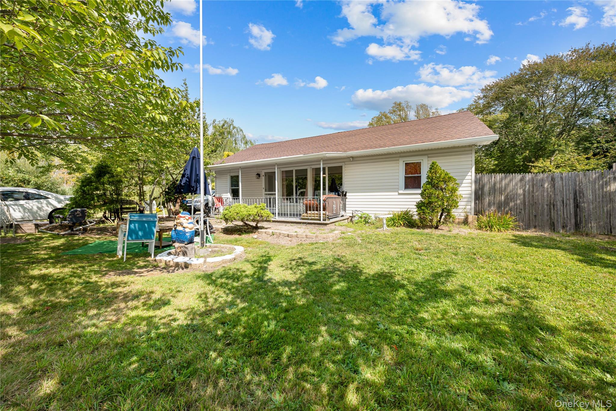 Edwards, Riverhead