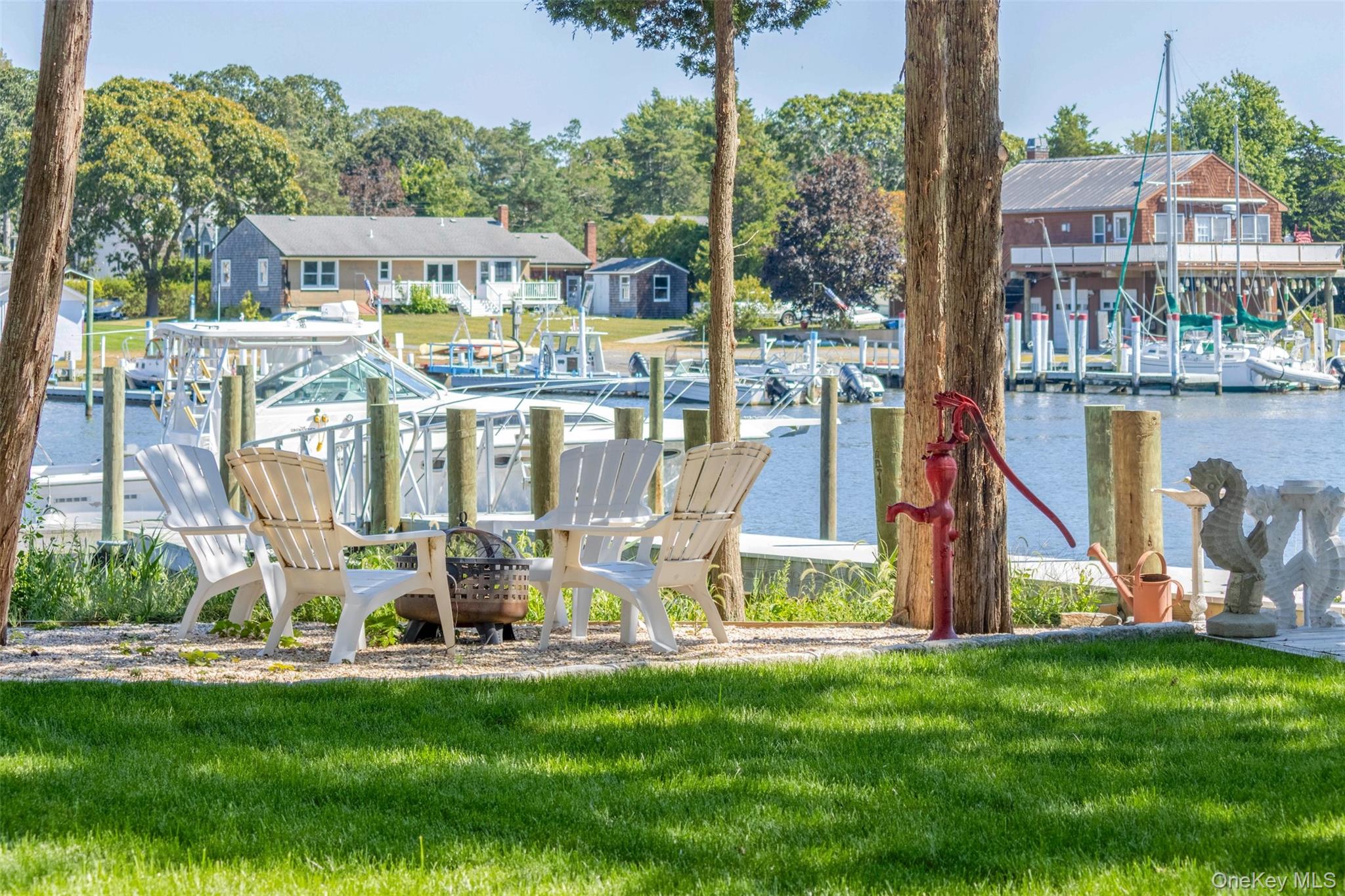 Overlook, Riverhead