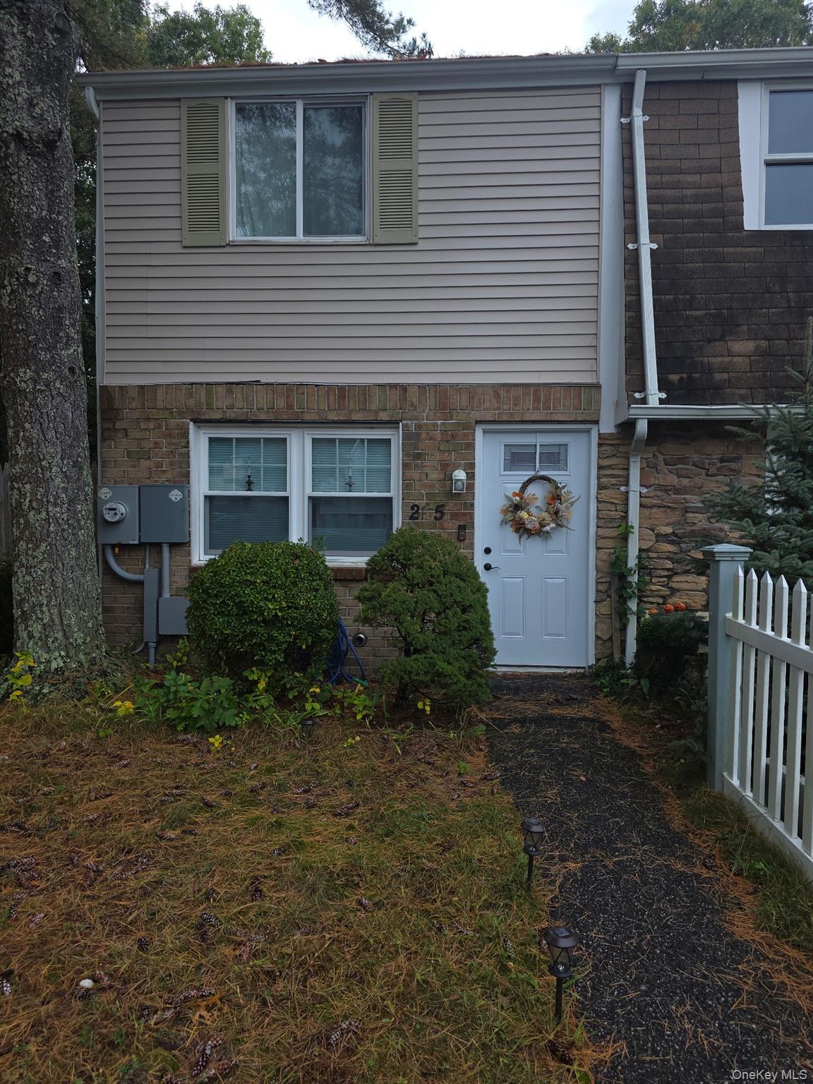 Hill, Riverhead
